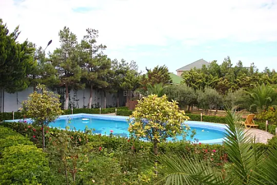 Kirayə verilir 6 otaqlı həyət evi 450 m²