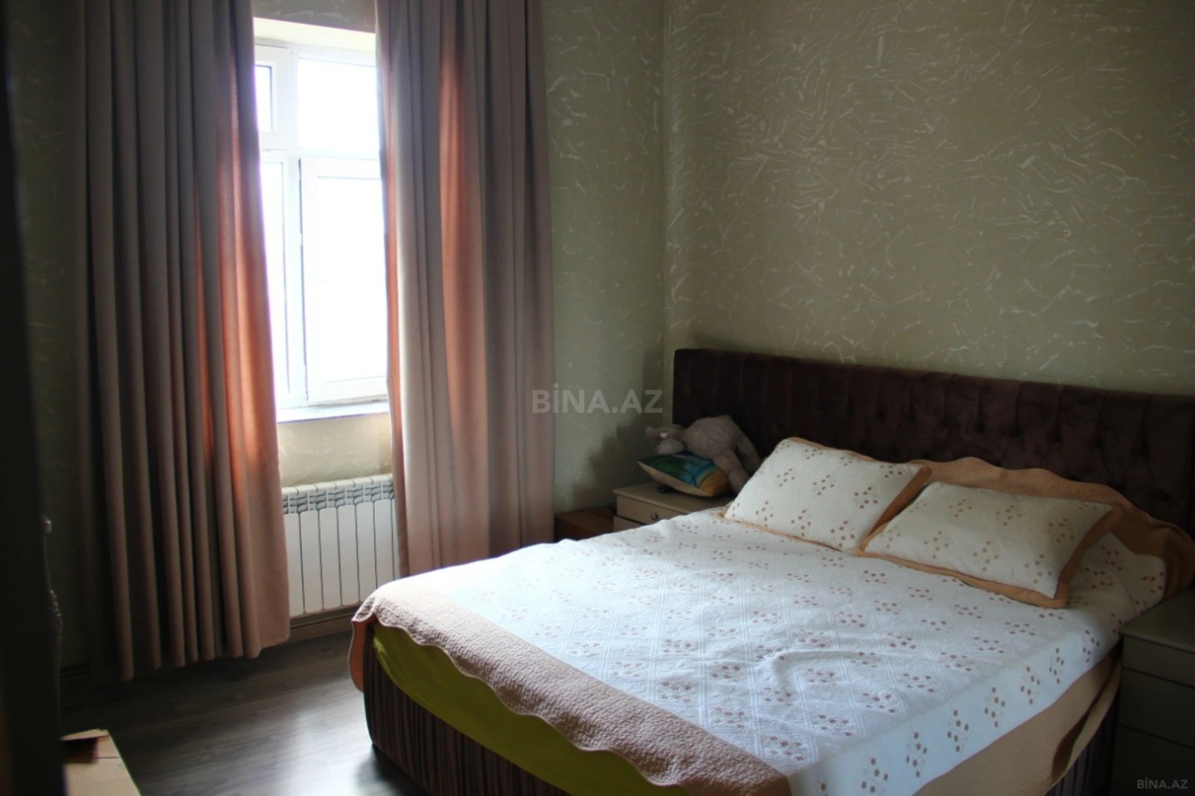 Kirayə verilir 6 otaqlı həyət evi 450 m²