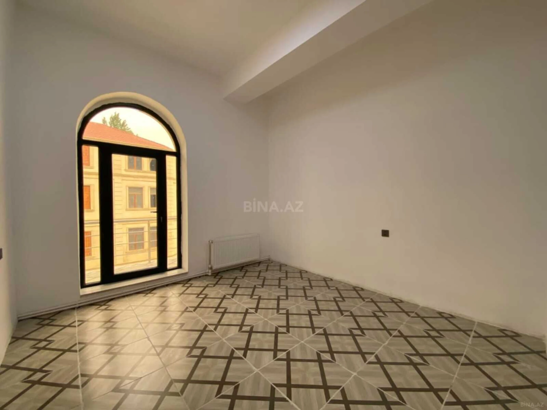 Kirayə verilir 13 otaqlı ofis 1000 m²