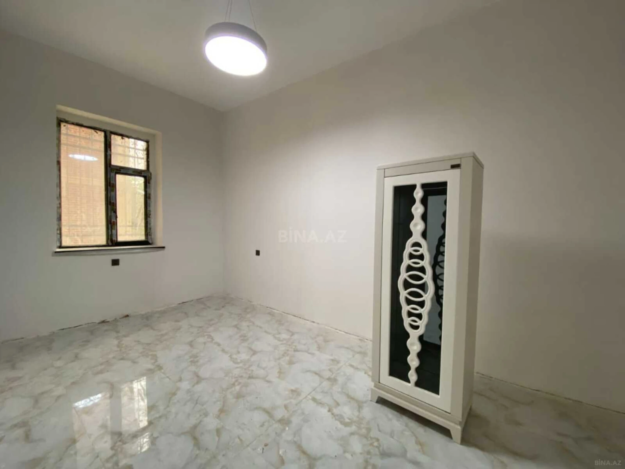 Kirayə verilir 13 otaqlı ofis 1000 m²