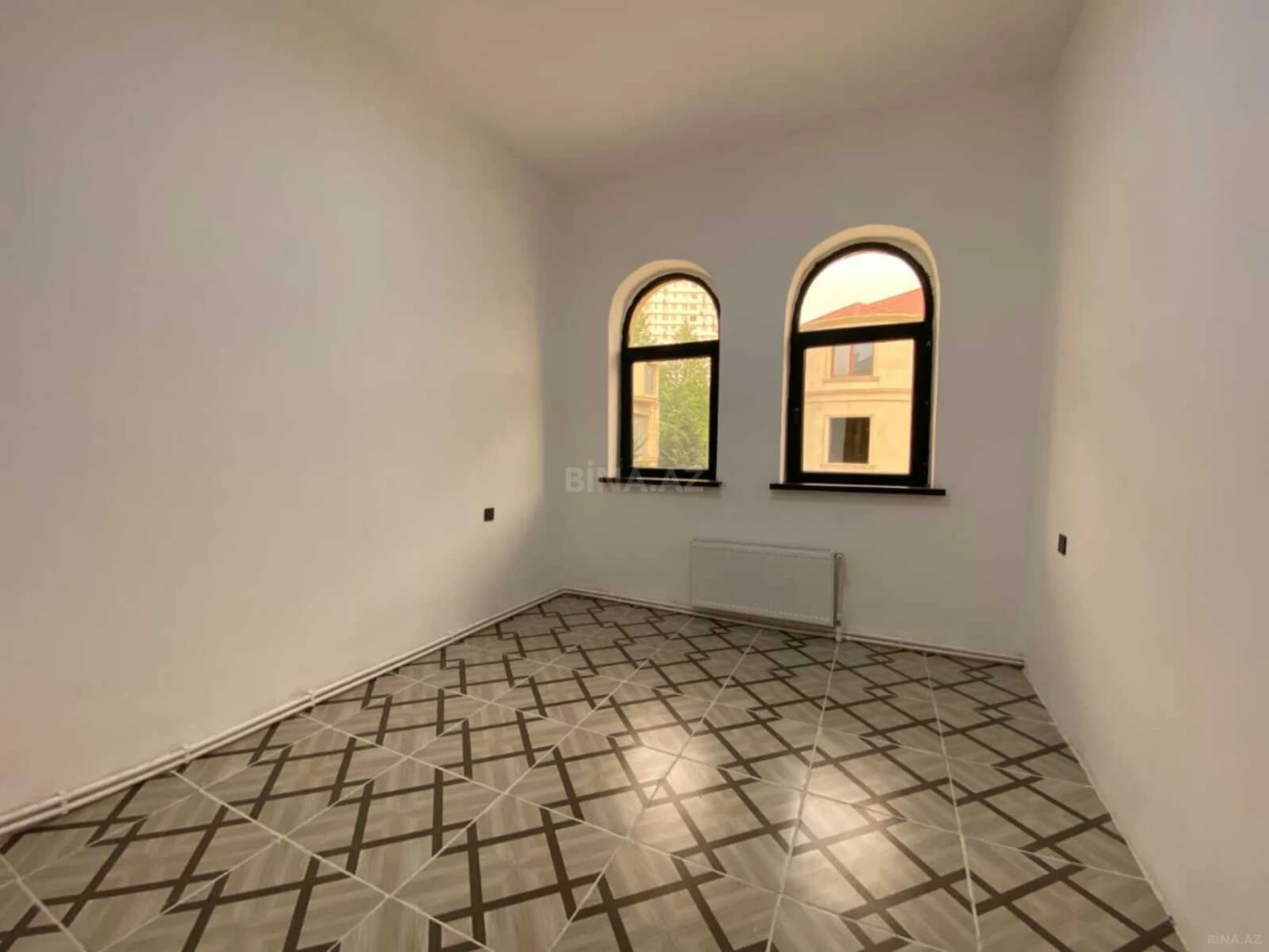 Kirayə verilir 13 otaqlı ofis 1000 m²