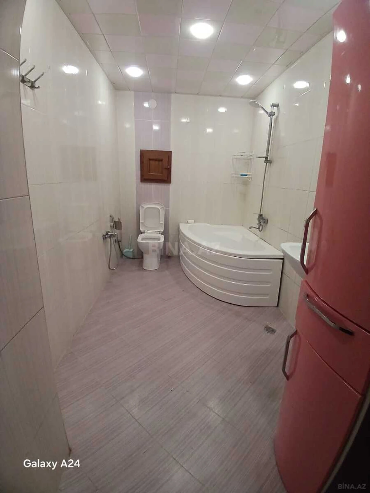 Kirayə verilir 2 otaqlı mənzil 100 m²
