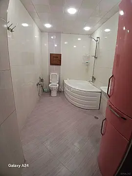 Kirayə verilir 2 otaqlı mənzil 100 m²