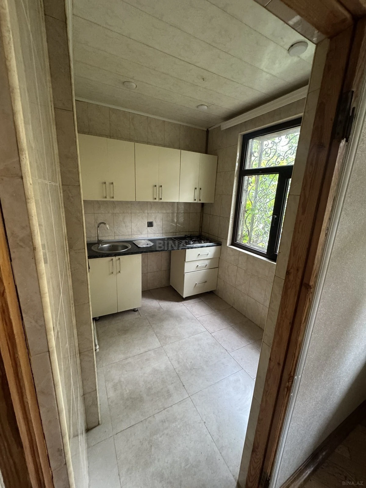 Kirayə verilir 2 otaqlı mənzil 50 m²