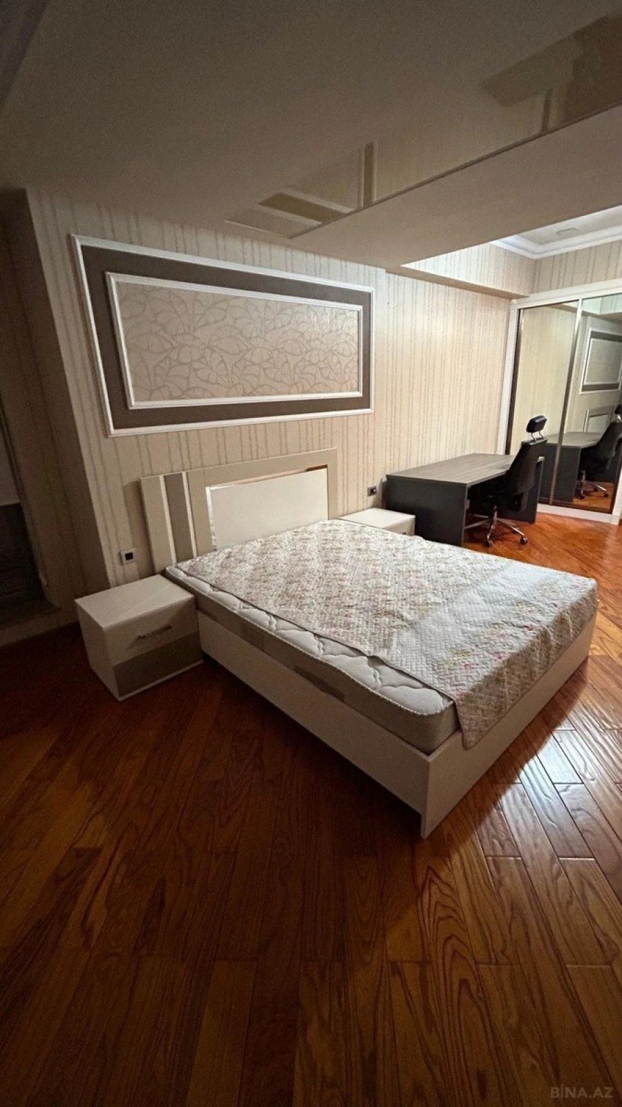 Kirayə verilir 5 otaqlı mənzil 320 m²