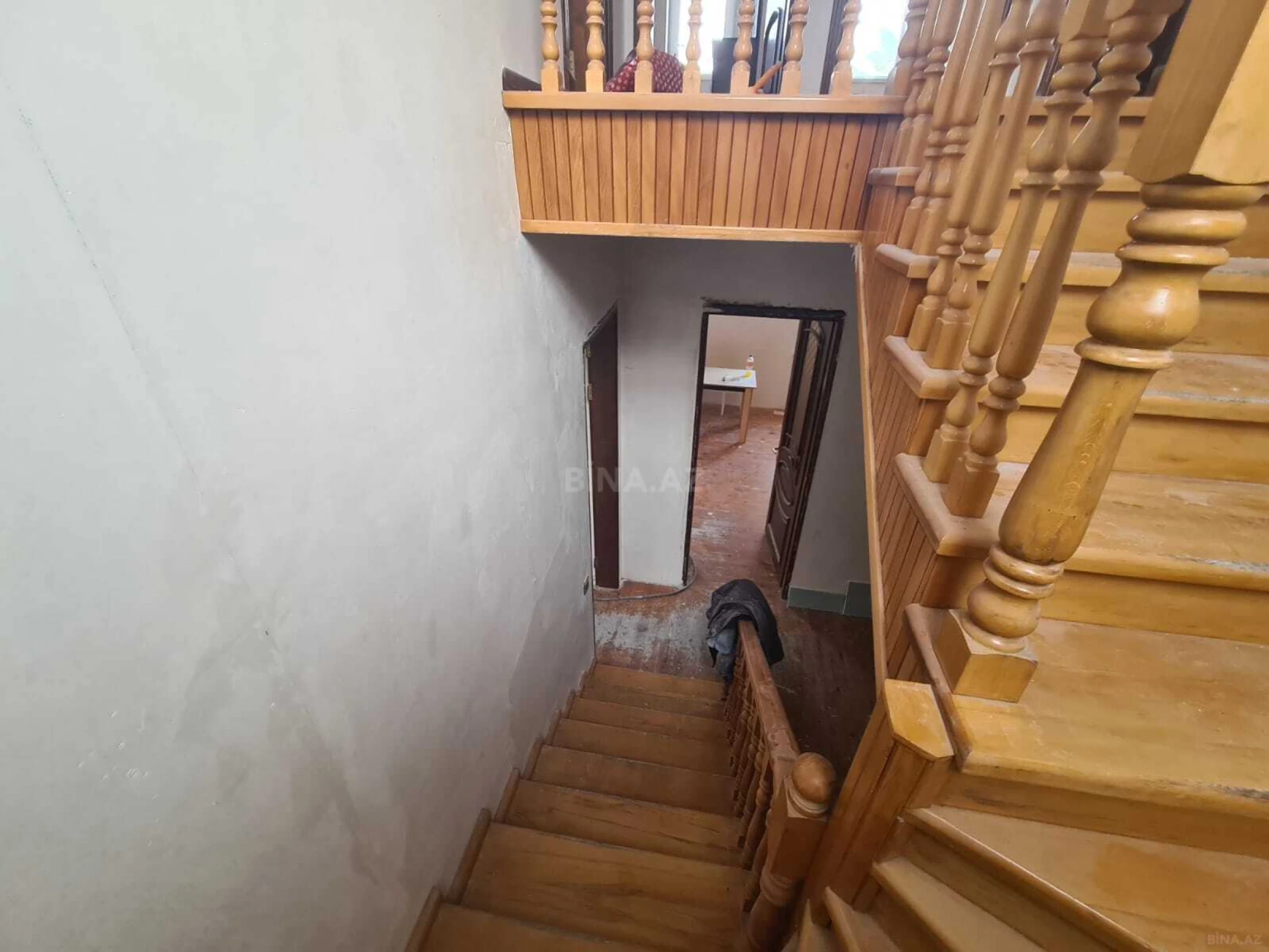 Satılır 5 otaqlı həyət evi 220 m²