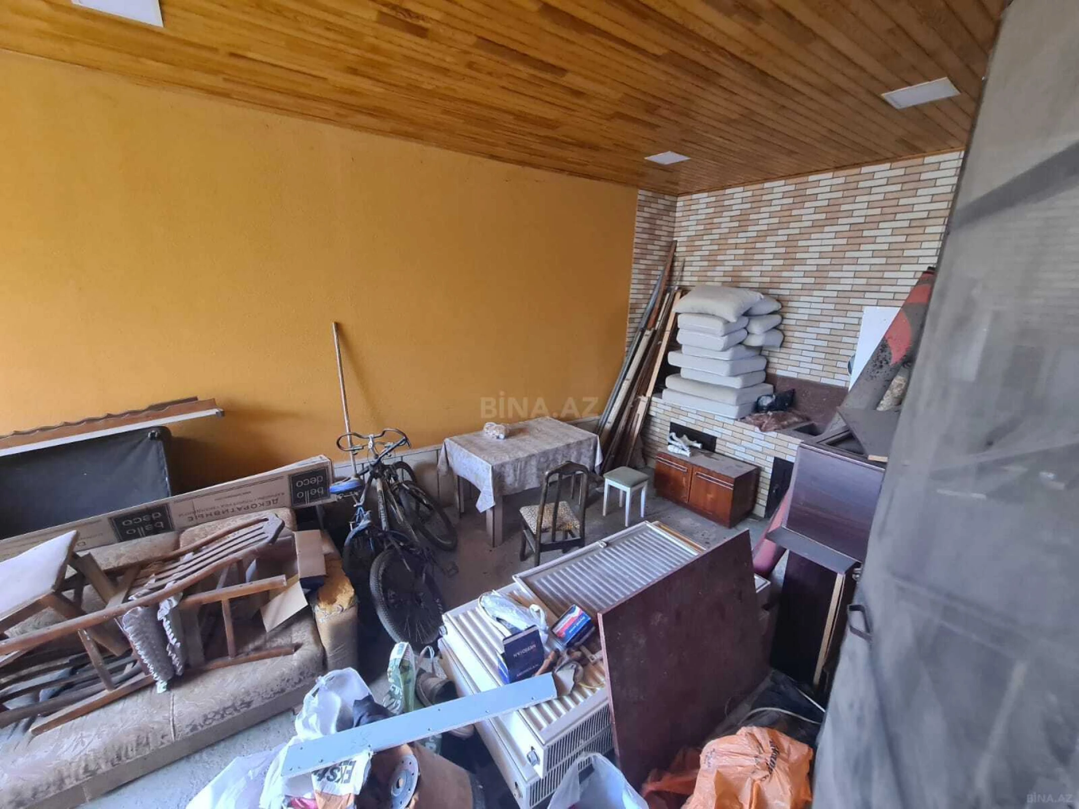 Satılır 5 otaqlı həyət evi 220 m²