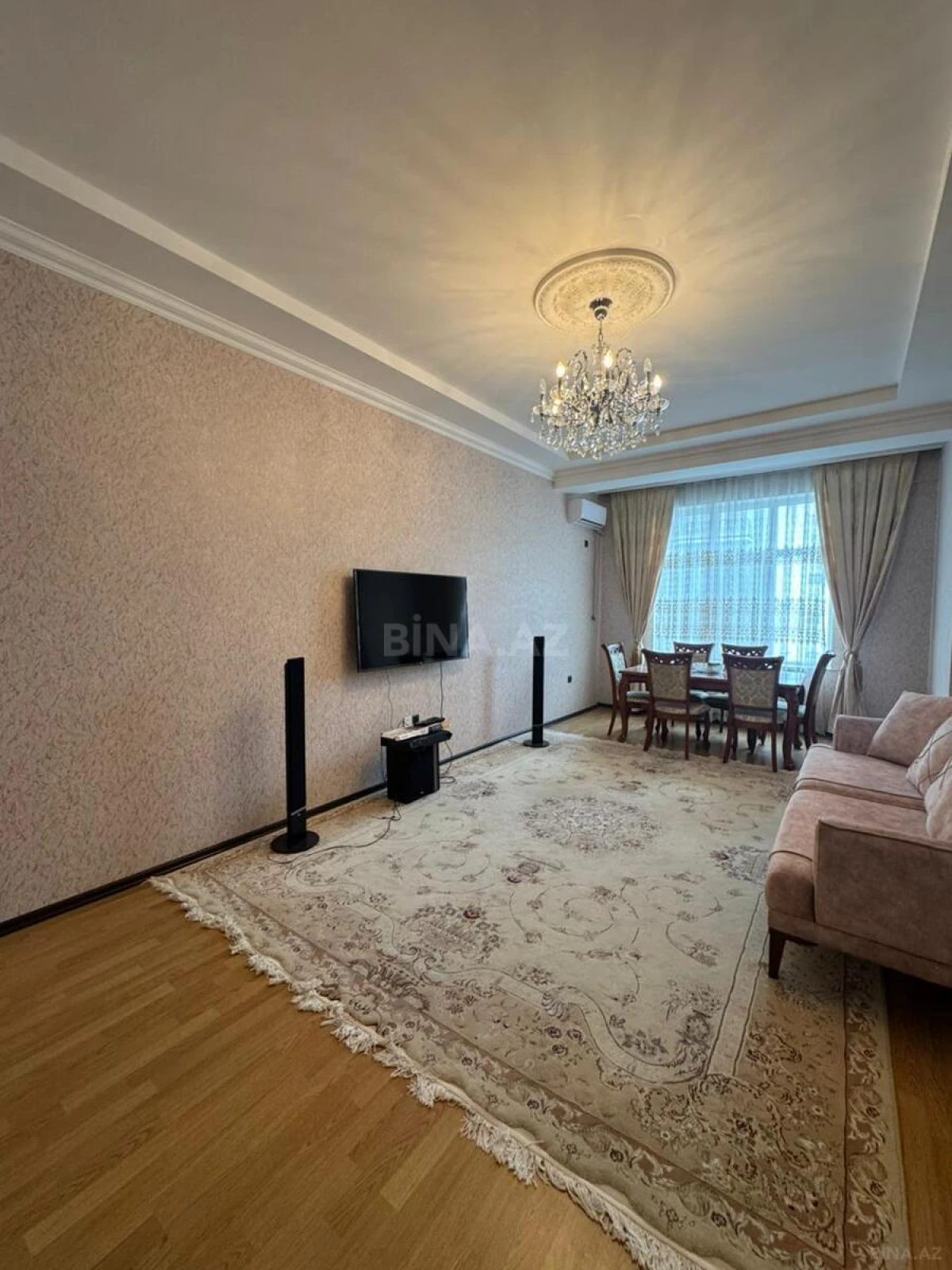 Satılır 2 otaqlı mənzil 103 m²