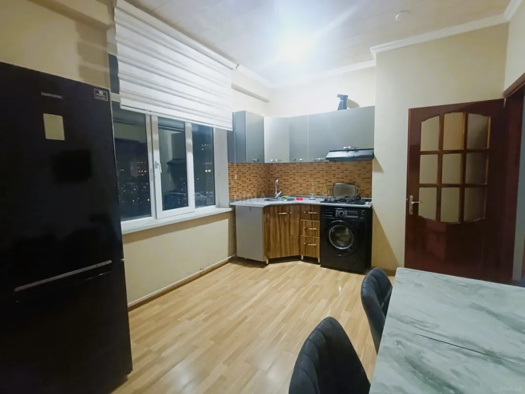 Kirayə verilir 3 otaqlı mənzil 100 m²