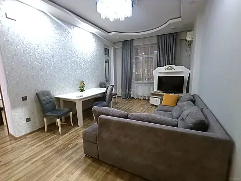 Kirayə verilir 3 otaqlı mənzil 100 m²