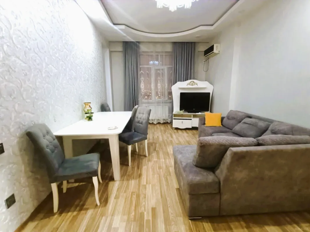 Kirayə verilir 3 otaqlı mənzil 100 m²