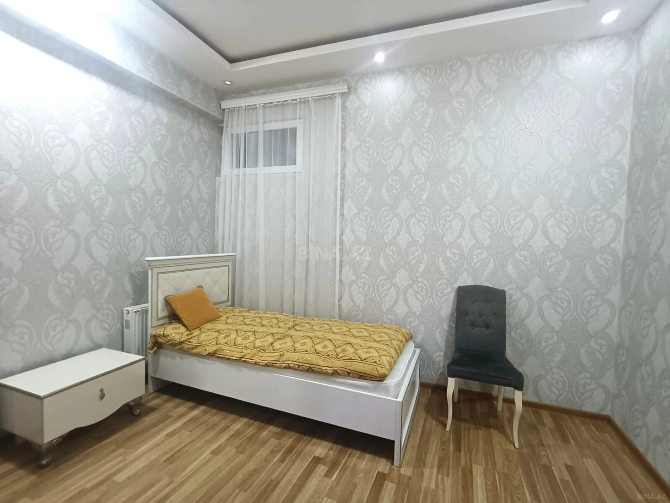 Kirayə verilir 3 otaqlı mənzil 100 m²