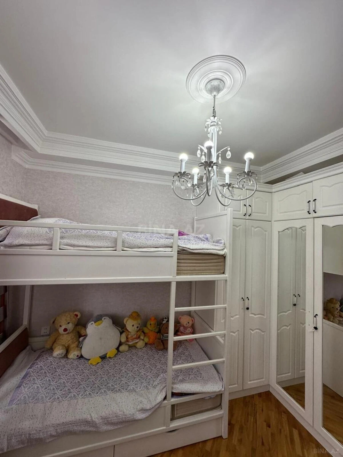 Satılır 3 otaqlı mənzil 90 m²