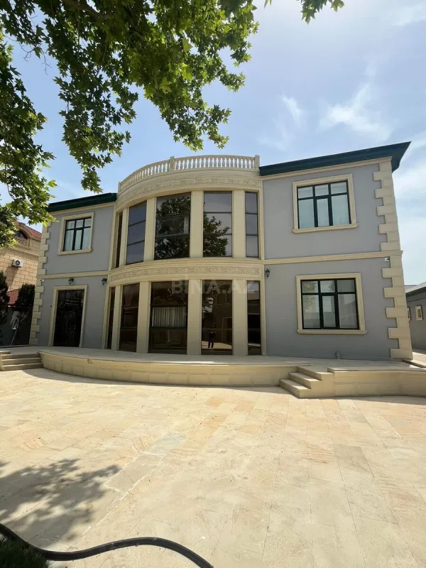 Kirayə verilir 6 otaqlı həyət evi 450 m²