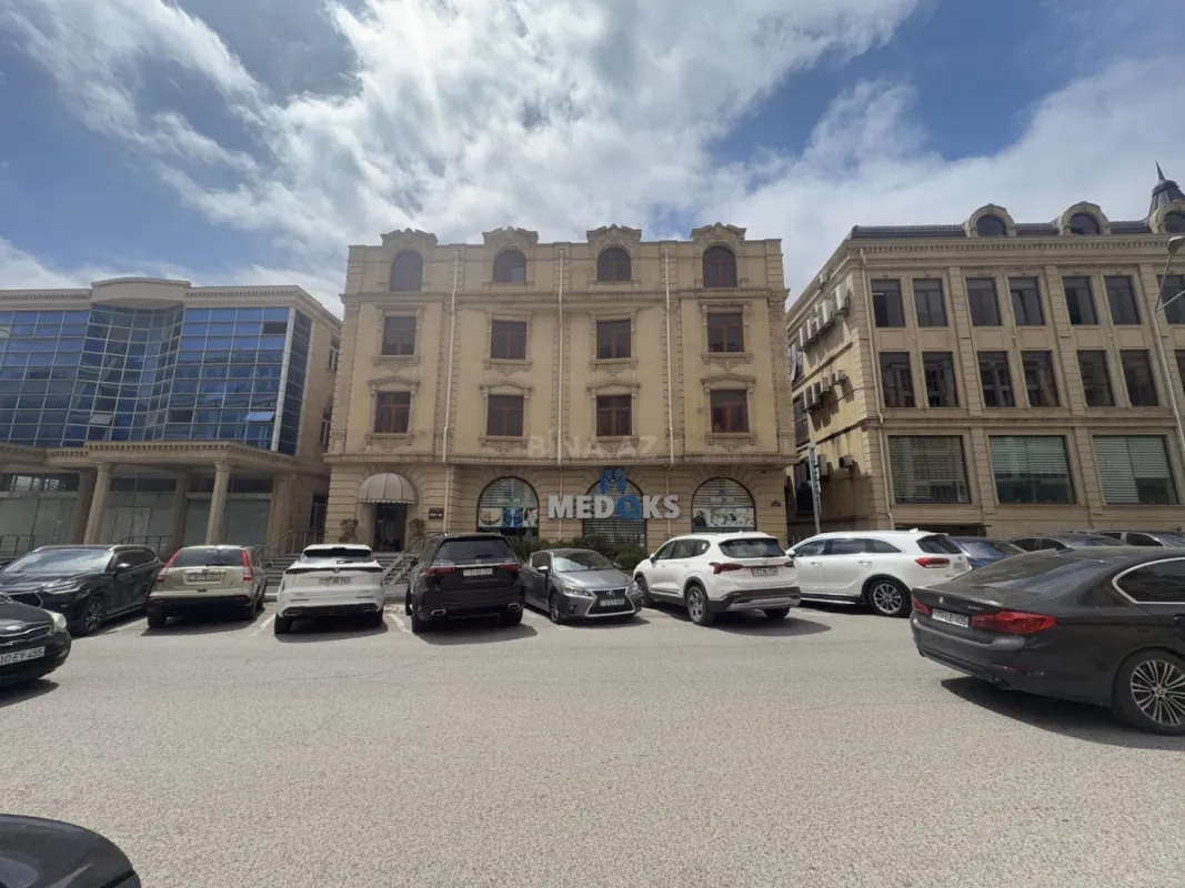 Kirayə verilir obyekt 2000 m²