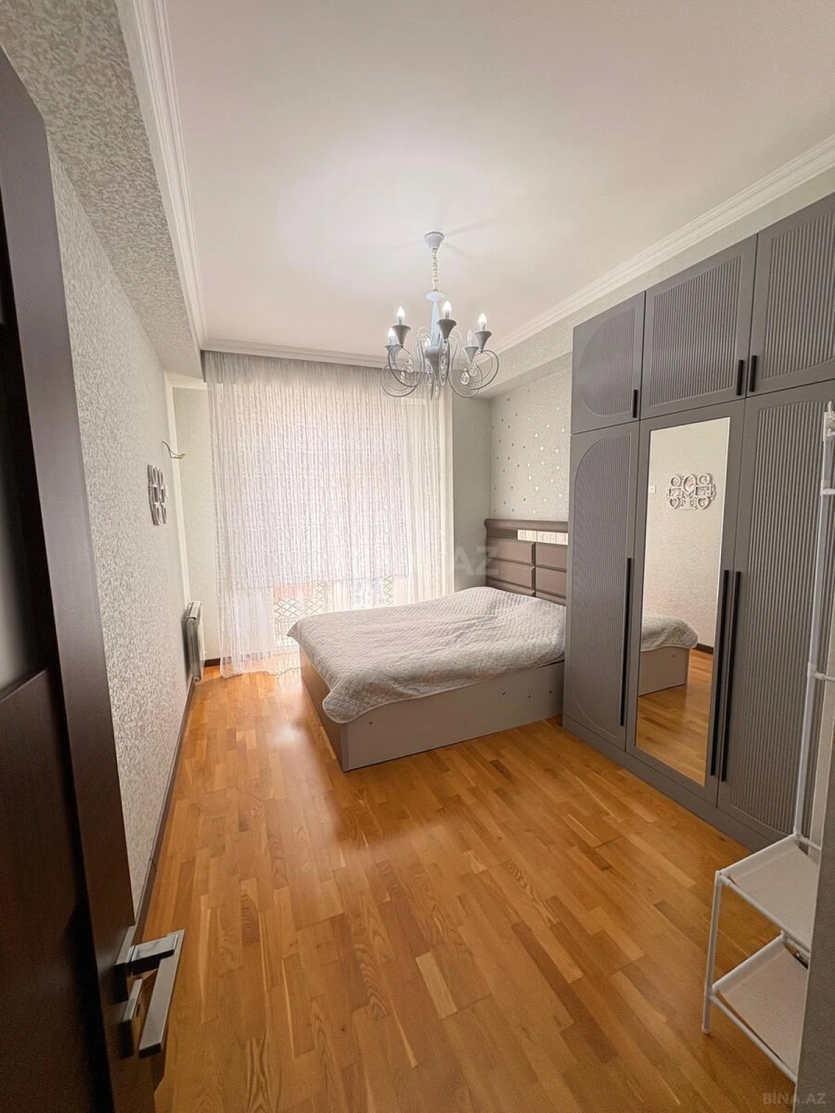 Satılır 2 otaqlı mənzil 70 m²