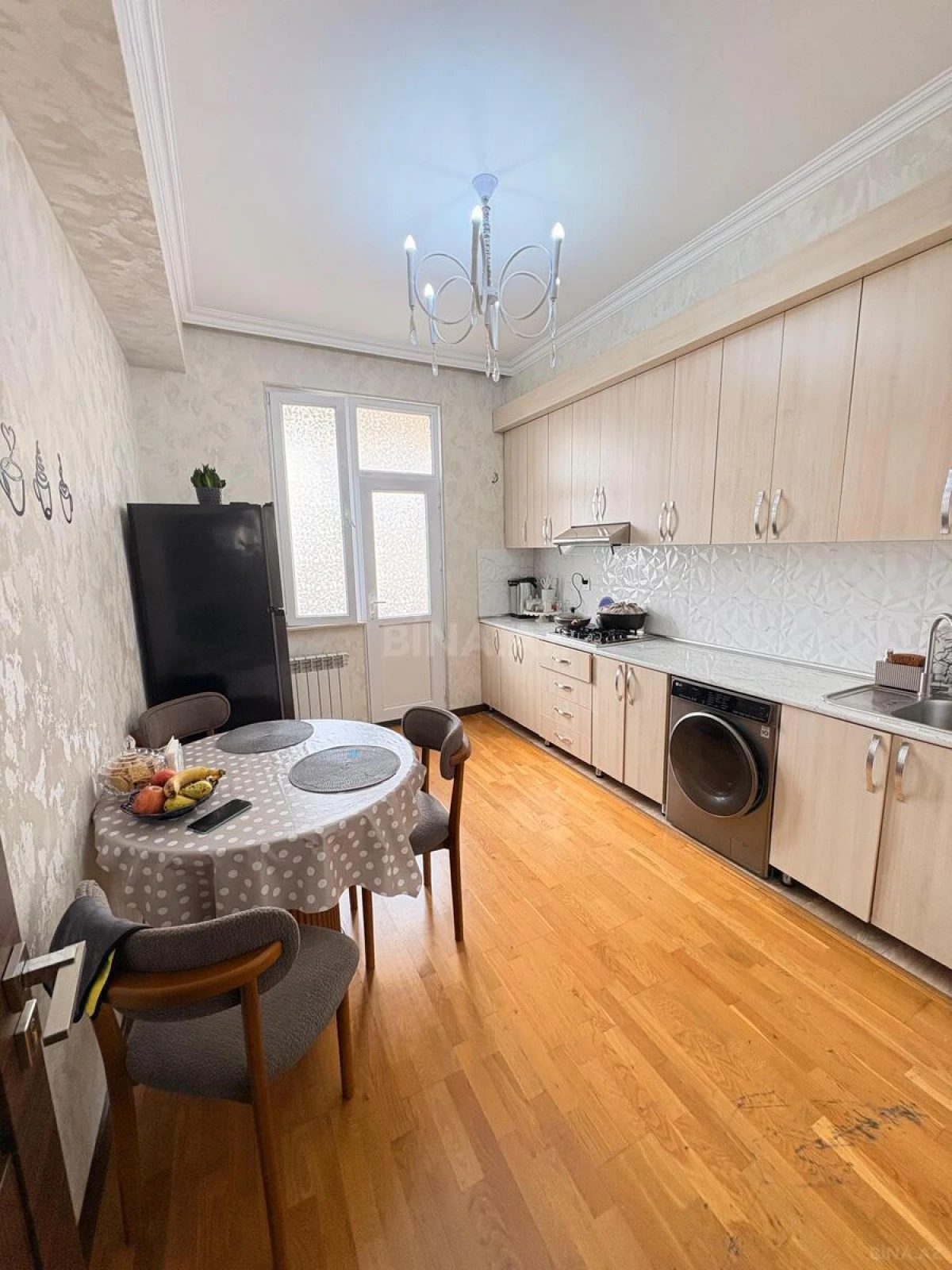 Satılır 2 otaqlı mənzil 70 m²