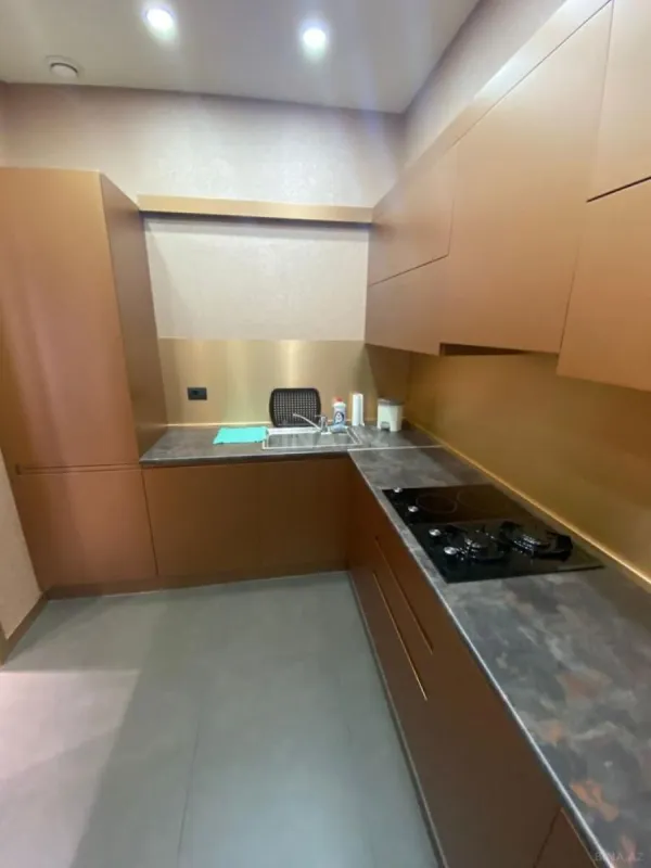 Satılır 1 otaqlı mənzil 67 m²