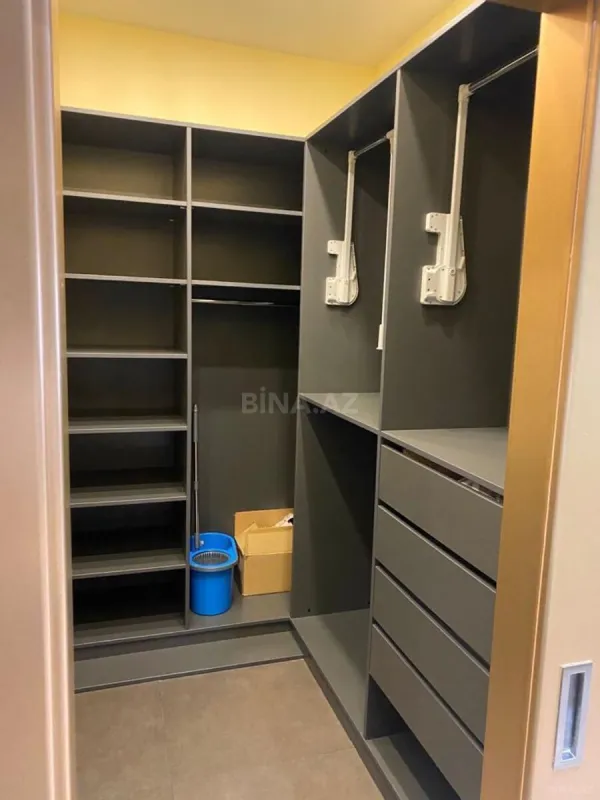 Satılır 1 otaqlı mənzil 67 m²
