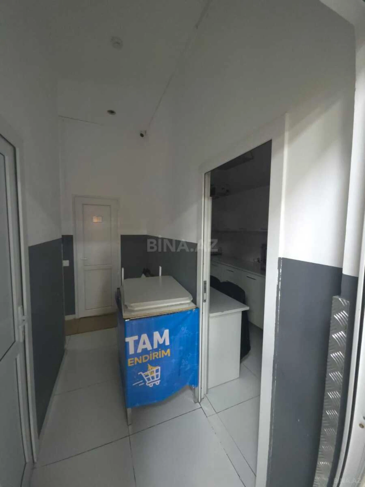 Satılır obyekt 700 m²