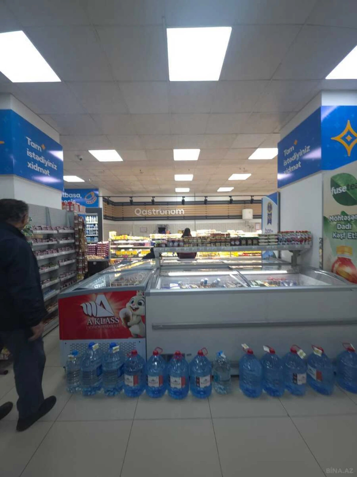 Satılır obyekt 700 m²