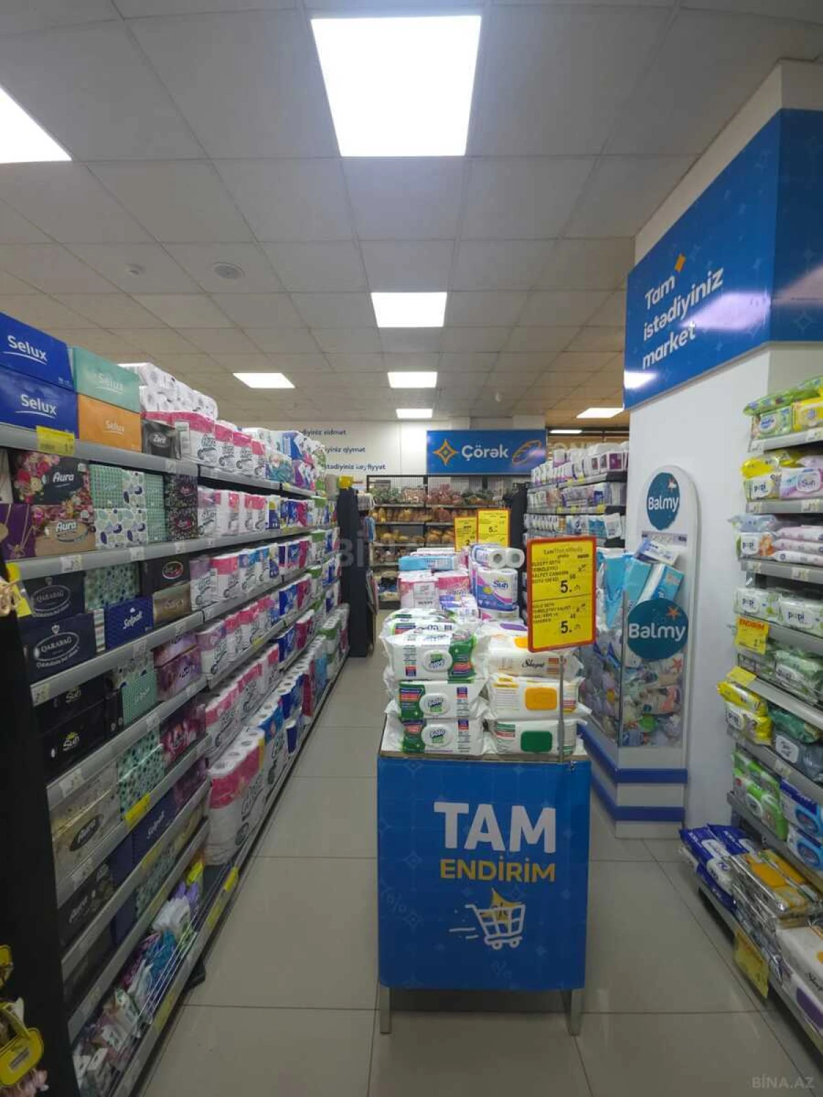 Satılır obyekt 700 m²