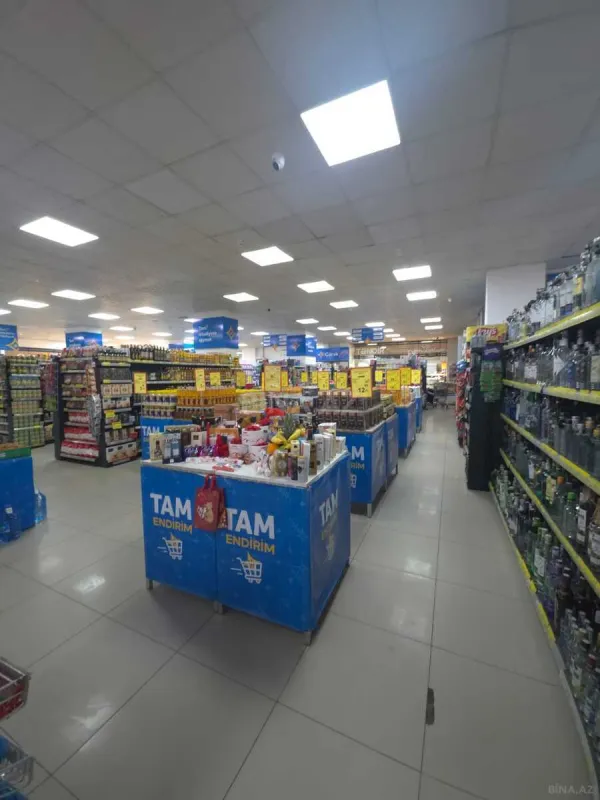 Satılır obyekt 700 m²