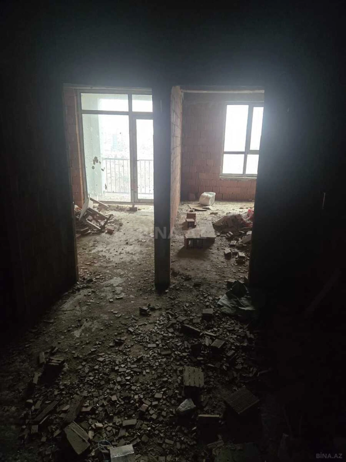 Satılır 1 otaqlı mənzil 54 m²