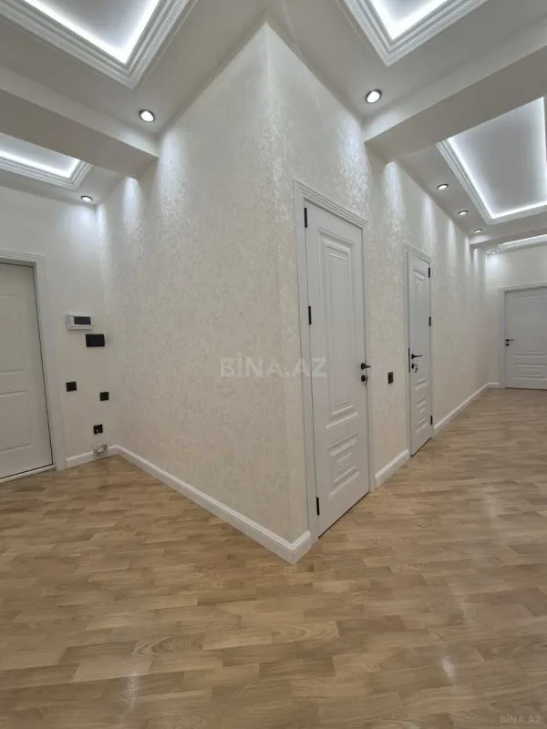 Satılır 3 otaqlı mənzil 103 m²