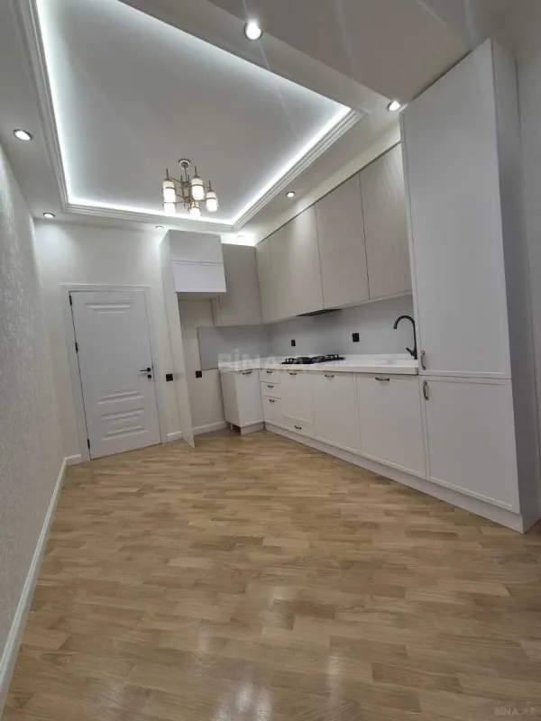 Satılır 3 otaqlı mənzil 103 m²