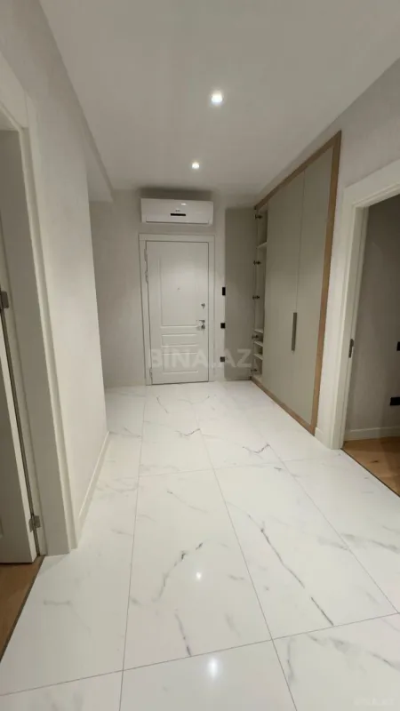 Kirayə verilir 3 otaqlı mənzil 115 m²