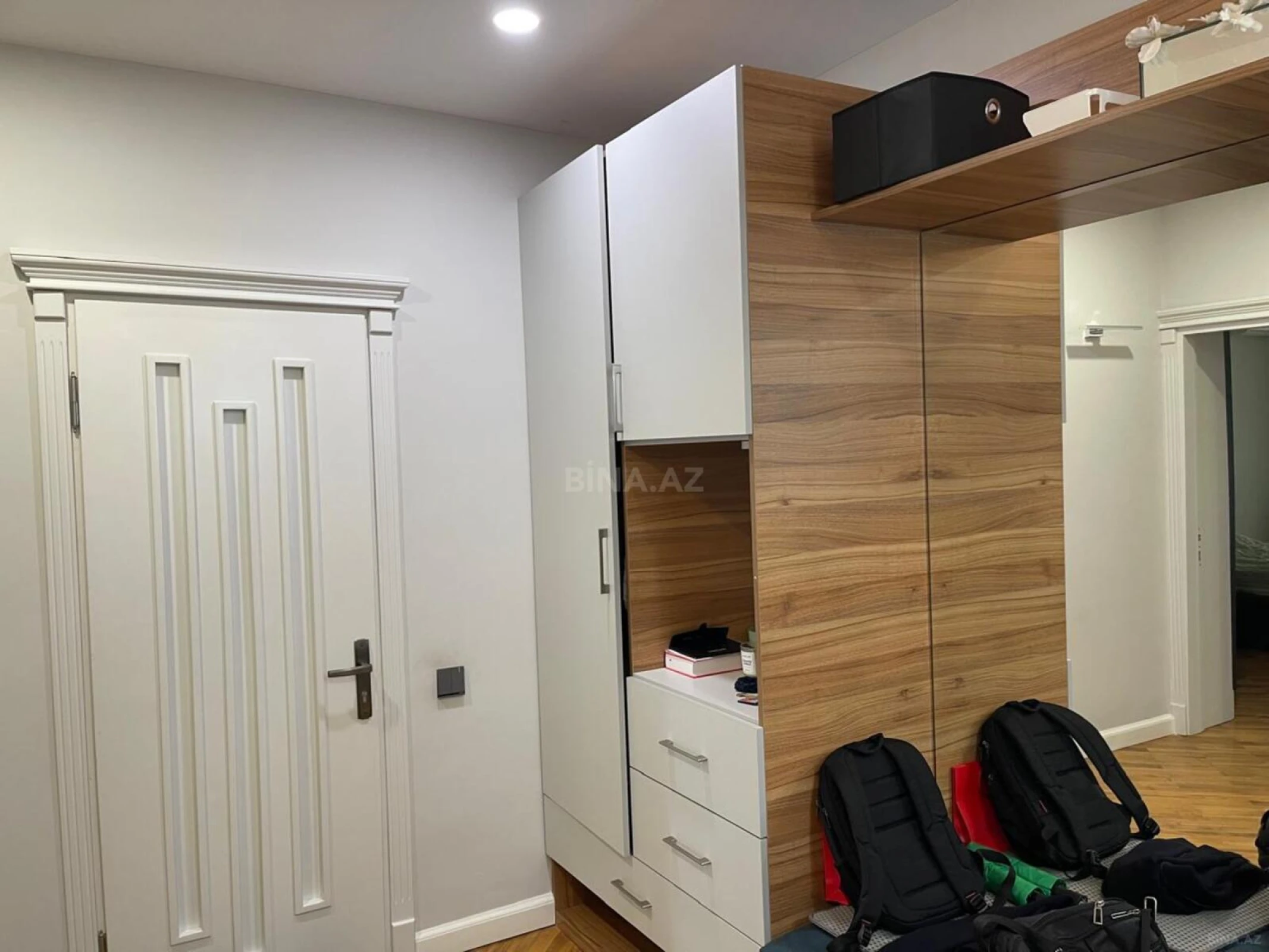 Satılır 3 otaqlı mənzil 70 m²