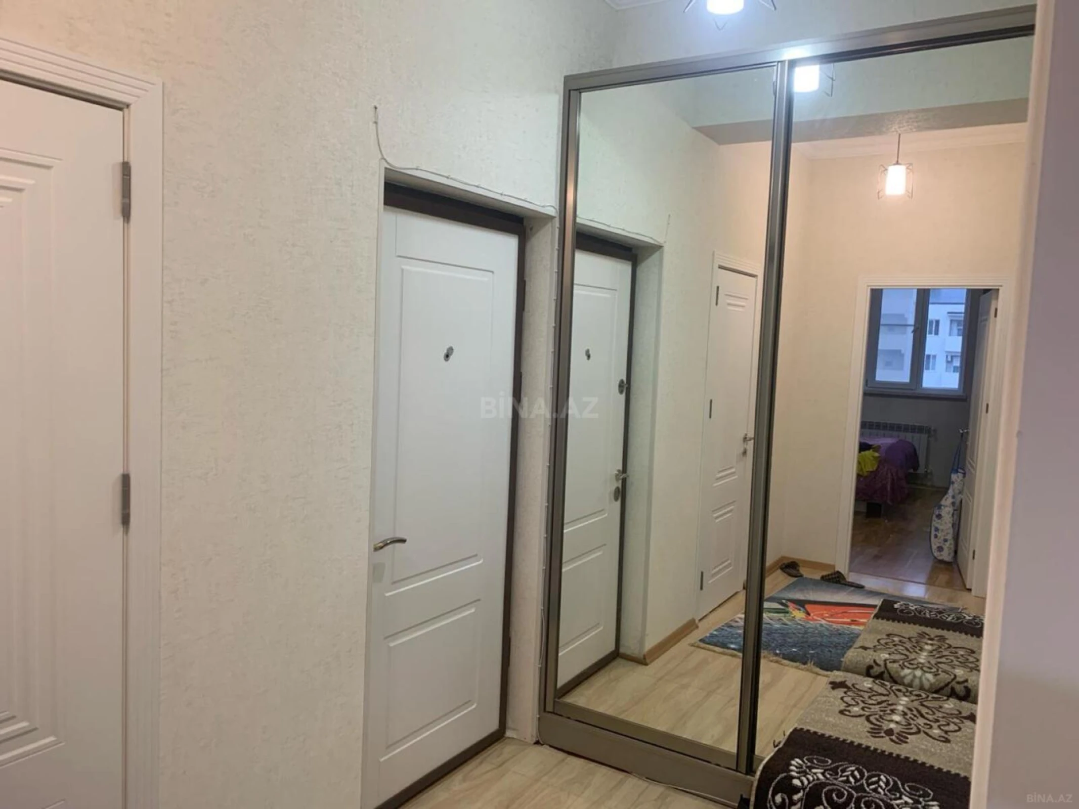 Satılır 2 otaqlı mənzil 60 m²