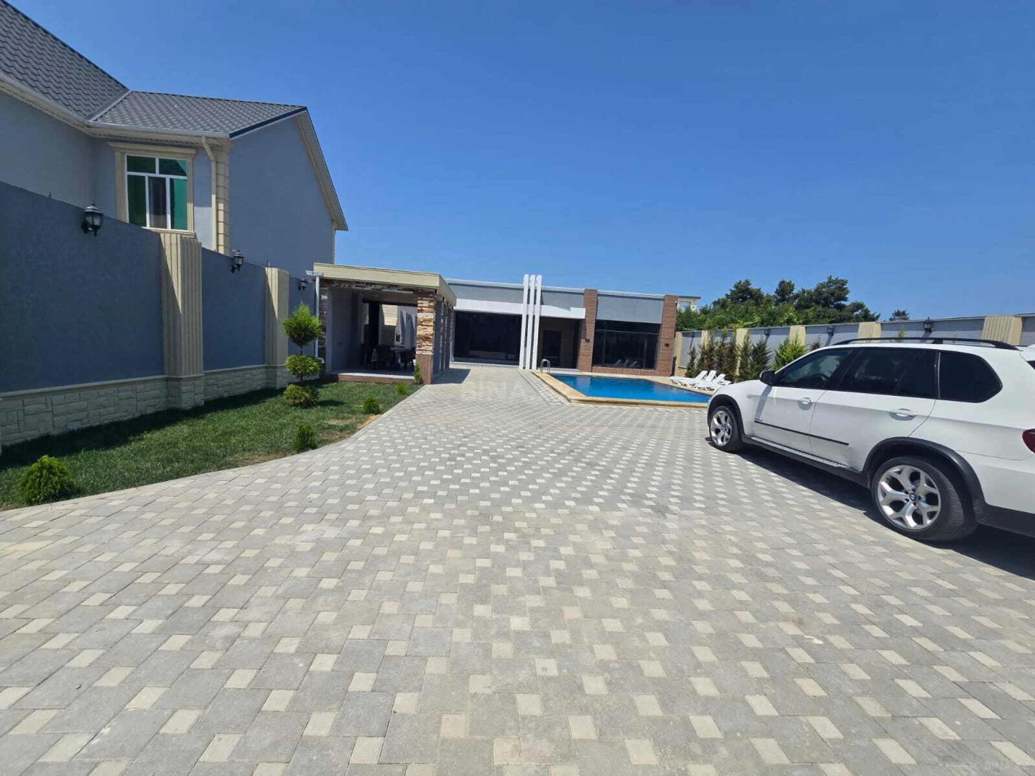 Kirayə verilir 4 otaqlı həyət evi 230 m²