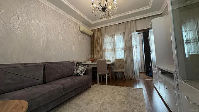 Satılır 2 otaqlı mənzil 50 m²