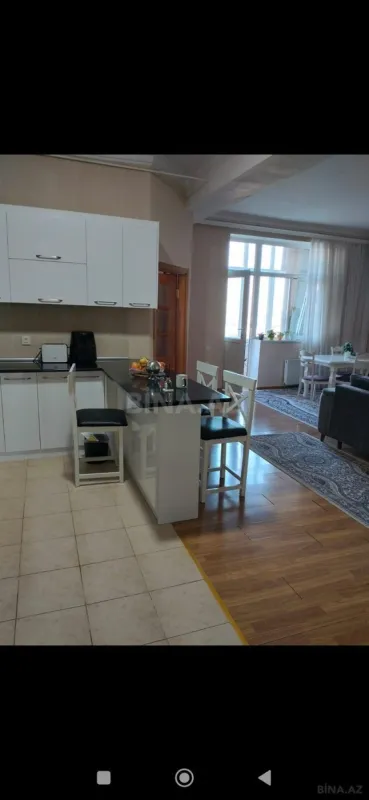 Satılır 3 otaqlı mənzil 71 m²