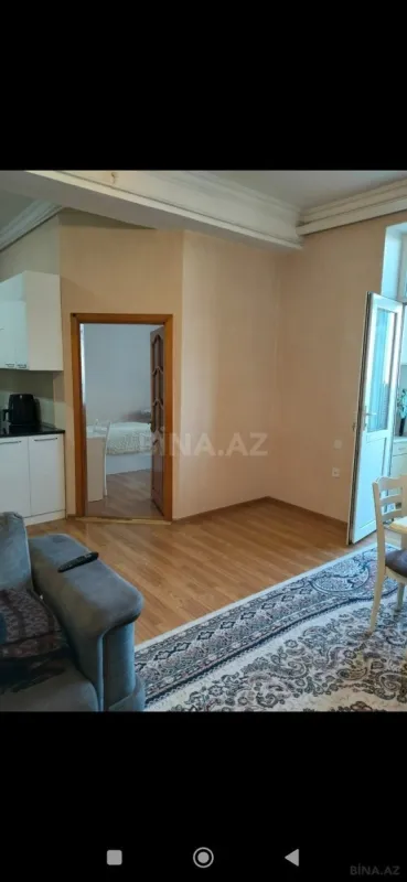 Satılır 3 otaqlı mənzil 71 m²