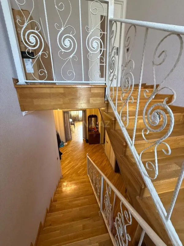 Satılır 6 otaqlı həyət evi 150 m²