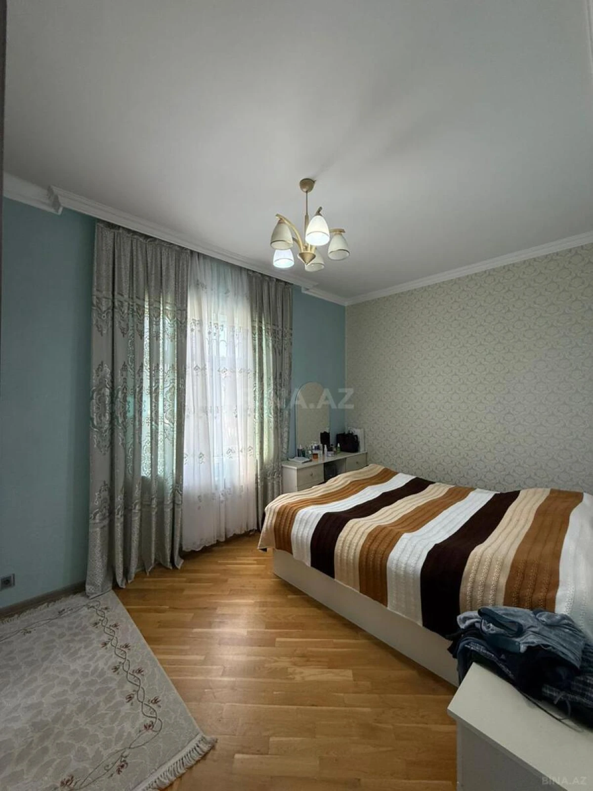 Satılır 6 otaqlı həyət evi 150 m²
