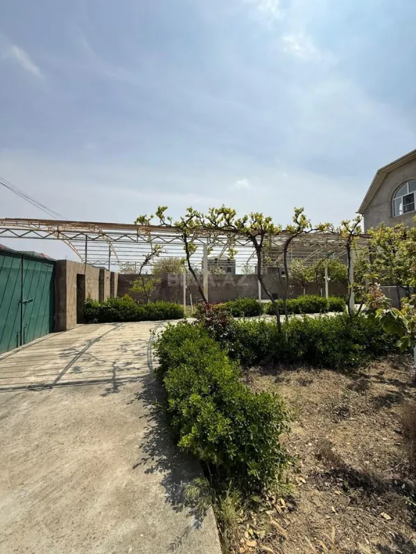 Satılır 6 otaqlı həyət evi 150 m²