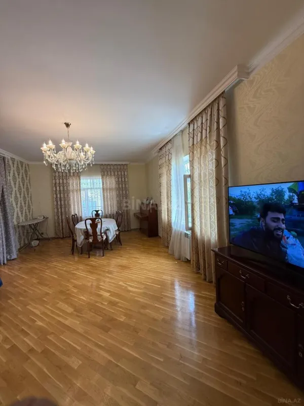 Satılır 6 otaqlı həyət evi 150 m²