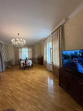 Satılır 6 otaqlı həyət evi 150 m²