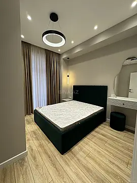 Kirayə verilir 2 otaqlı mənzil 80 m²