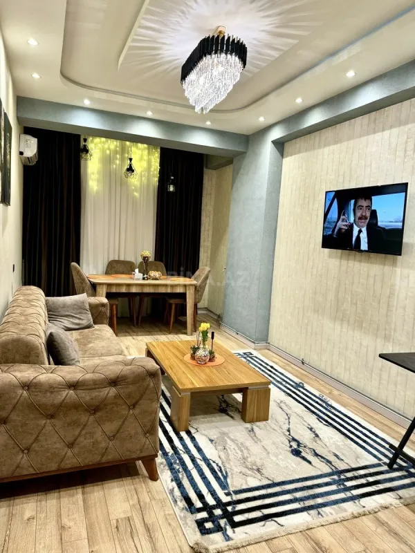 Kirayə verilir 2 otaqlı mənzil 60 m²