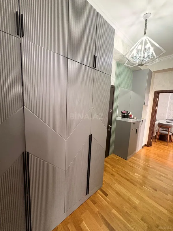 Satılır 2 otaqlı mənzil 70 m²