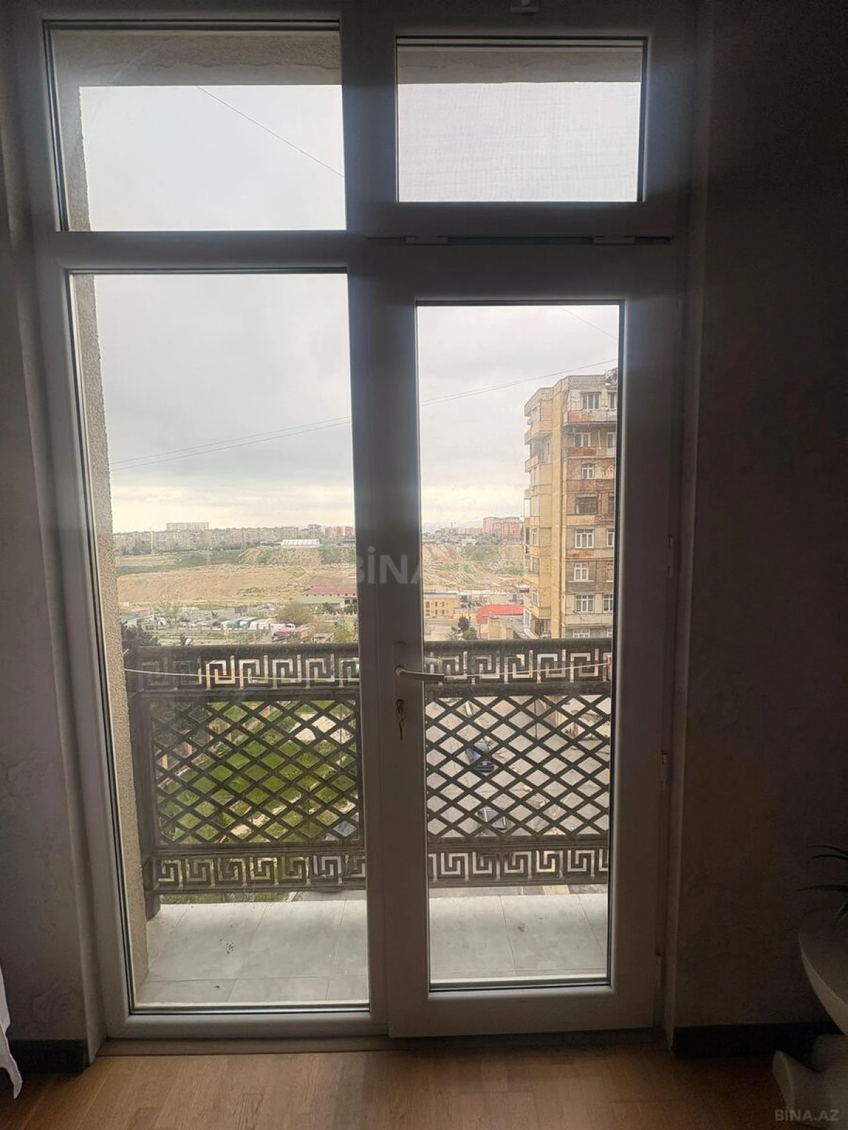 Satılır 2 otaqlı mənzil 70 m²