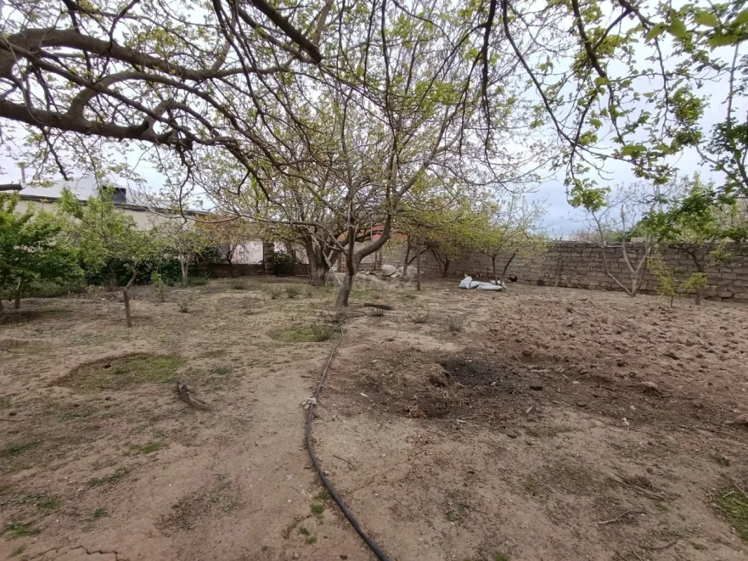 Satılır torpaq sahəsi 6 m²