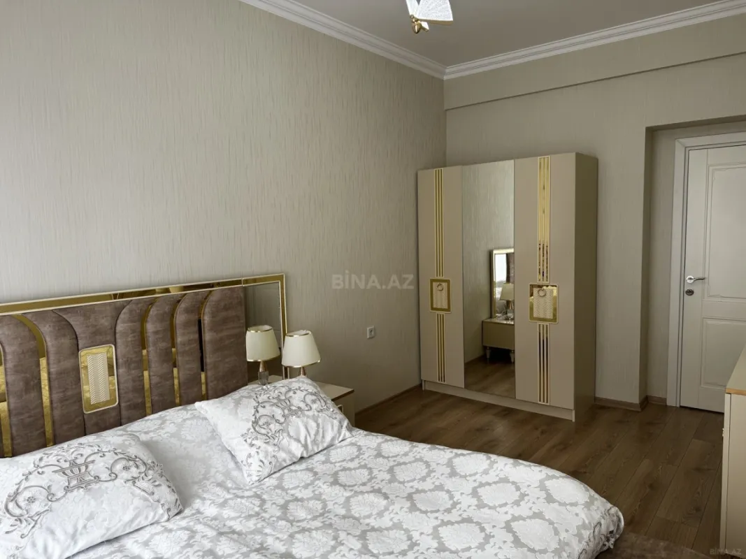 Satılır 2 otaqlı mənzil 75 m²