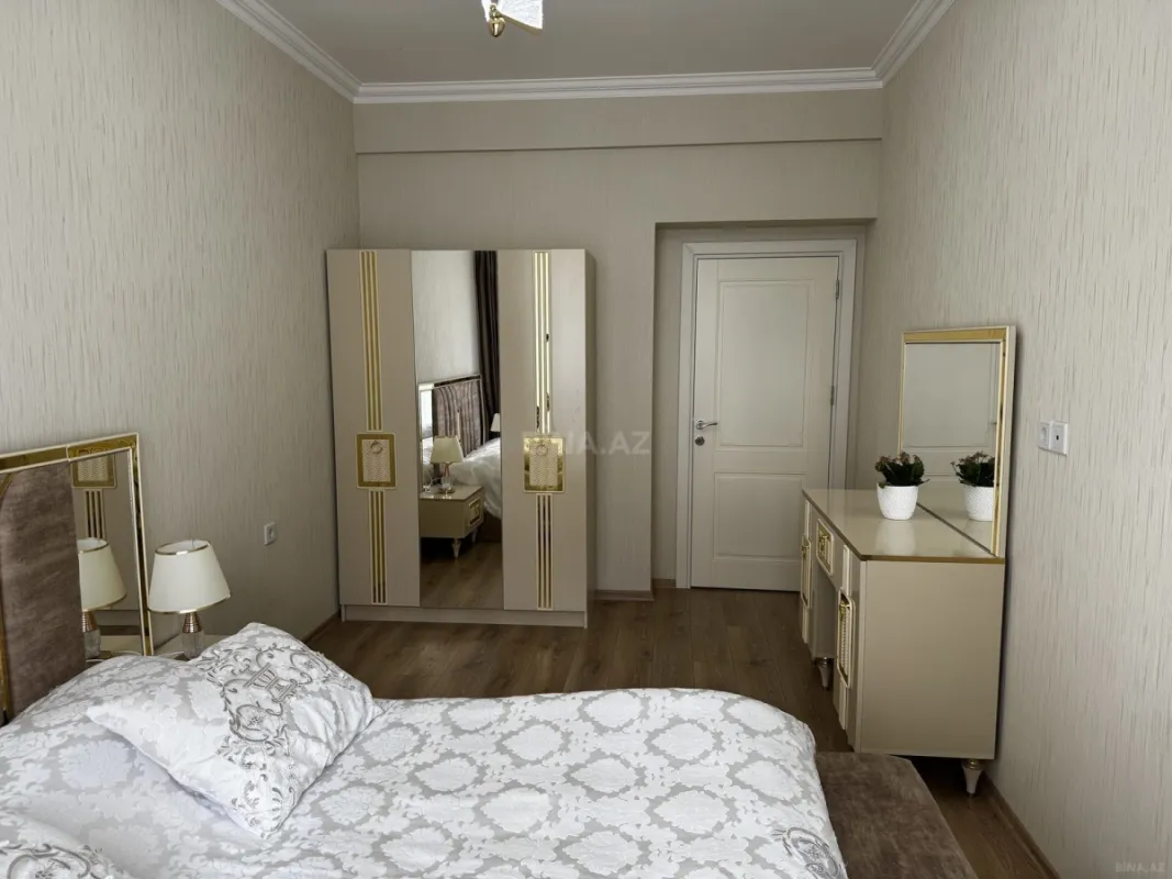 Satılır 2 otaqlı mənzil 75 m²