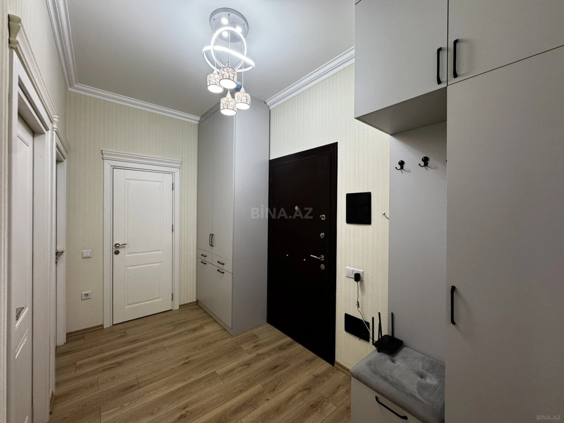 Satılır 2 otaqlı mənzil 75 m²